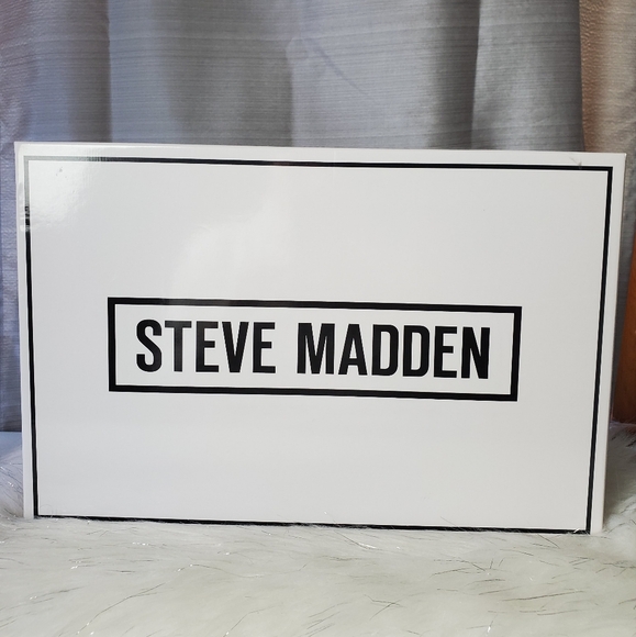 STEVE MADDEN vanilla cream 2 piece bwebber set - Picture 6 of 7